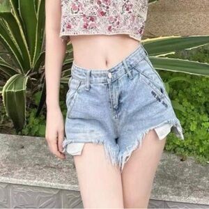 High Rise Curvy‎ Shorts - Size 26 - NWT